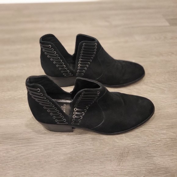 Vince Camuto LEATHER Pevista Ankle Boots Size 9.5 - Picture 1 of 8